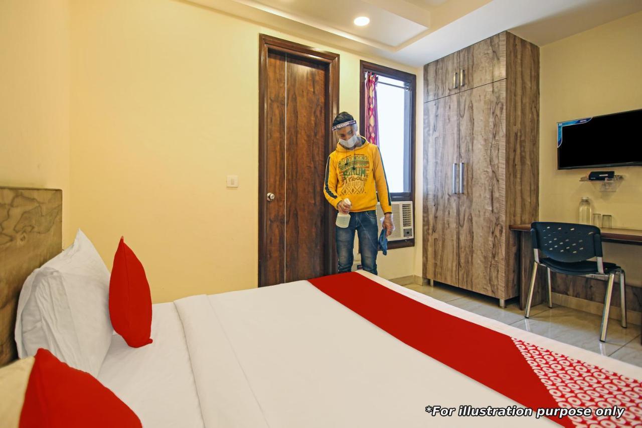 OYO 82476 Royal Garden Ghaziabad Dış mekan fotoğraf